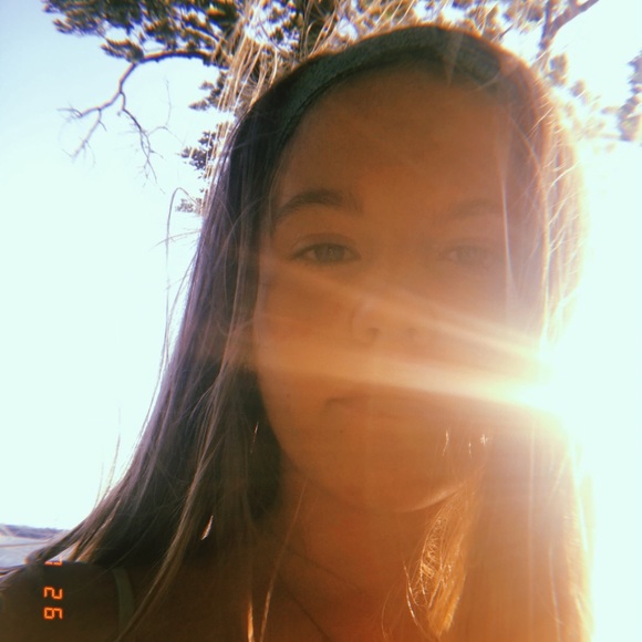 Meet your Posher, Elise - Picture 1 of 1